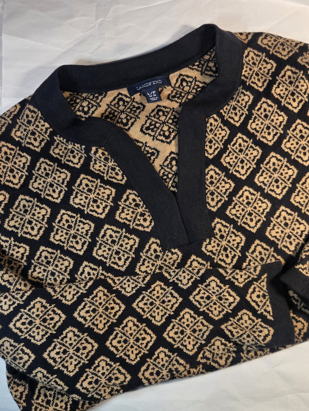 Lands' End Women's Black and Beige Geometric V-Neck Sweater